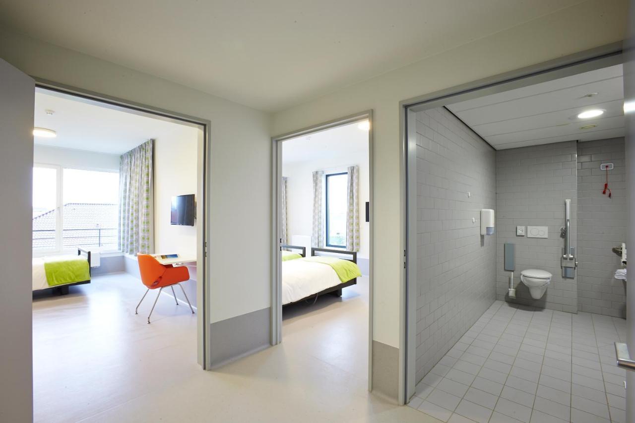 Hotel Middelpunt - Gratis Parking - Ontbijt Inbegrepen! Middelkerke Esterno foto